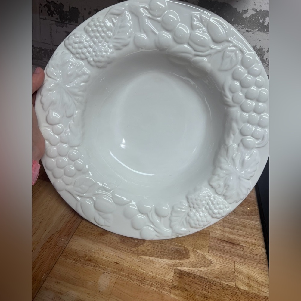 Gibson Designs Fruit Pasta Bowl (12 3/4”)